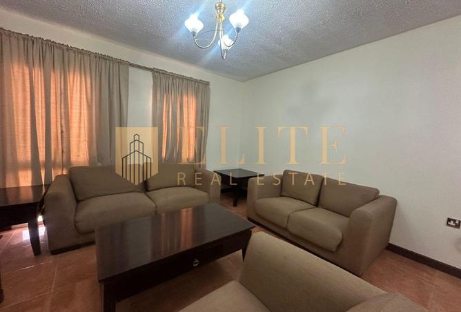 982938 - Property Main Image