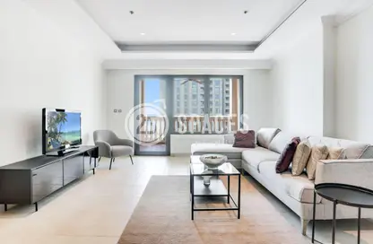 Apartment - 2 Bedrooms - 3 Bathrooms for rent in Tower 31 - Porto Arabia - The Pearl Island - Doha