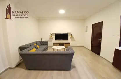 Apartment - 1 Bedroom - 2 Bathrooms for rent in Old Salata - Salata - Doha