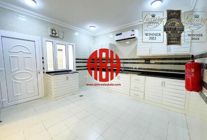 992940 - Property Image 3