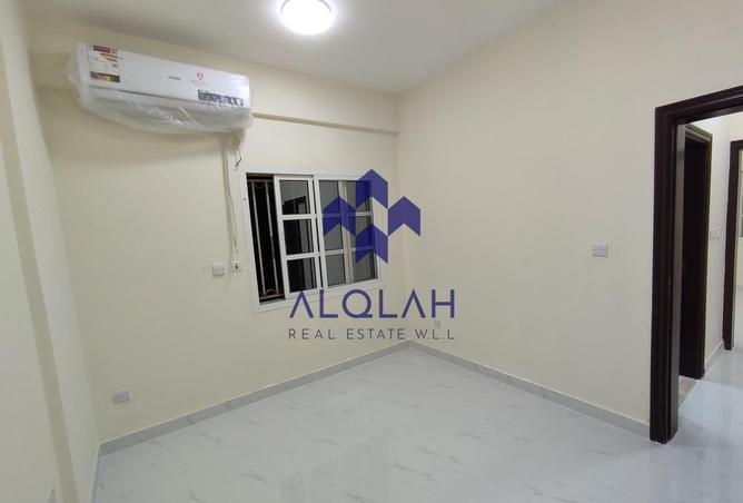 989492 - Property Image 2