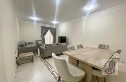 شقة - 3 غرف نوم - 3 حمامات للايجار في اقامة الانديغو - فريج بن محمود- جنوب - فريج بن محمود - الدوحة