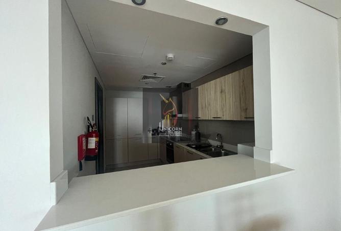 932287 - Property Image 3