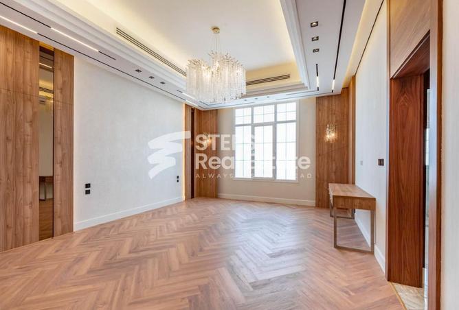 932459 - Property Image 2