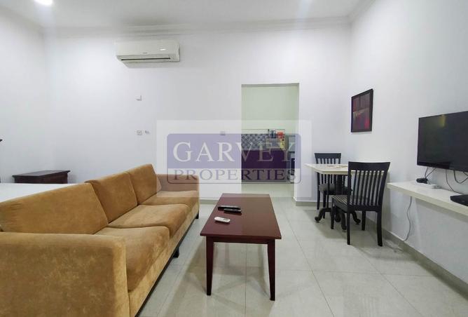 975778 - Property Image 2