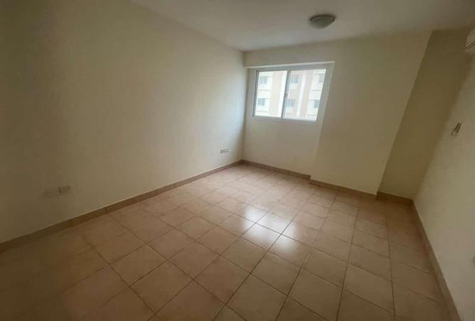 990500 - Property Image 2