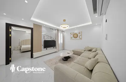 Apartment - 1 Bedroom - 2 Bathrooms for rent in Umm Ghwailina Comm - Umm Ghuwalina - Umm Ghuwailina - Doha