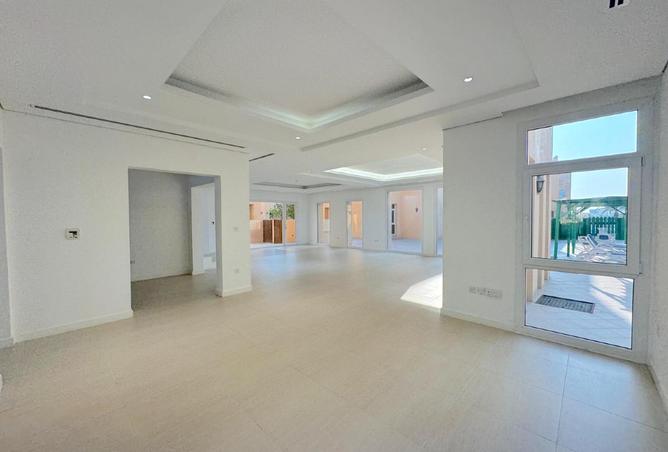 978179 - Property Image 3