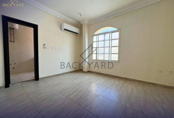 924062 - Property Image 3