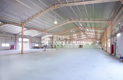 Warehouse - Studio for rent in Industrial Area 4 - Industrial Area - Industrial Area - Doha