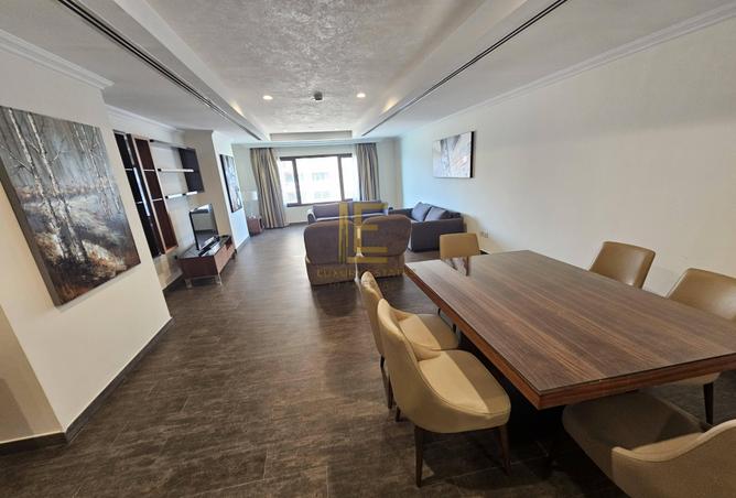 950852 - Property Image 2