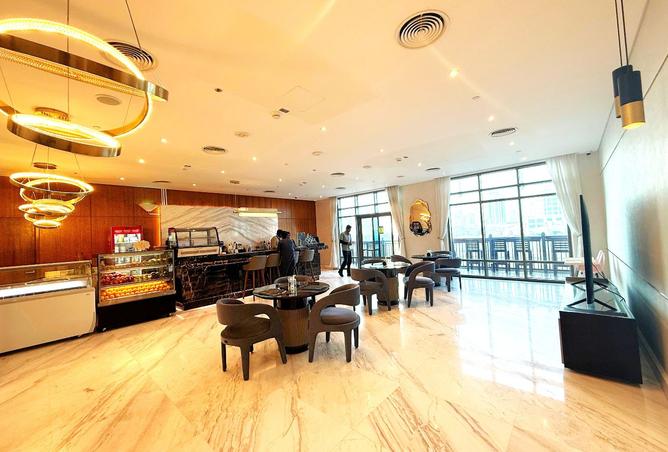 985609 - Property Image 2