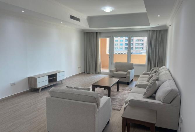 967395 - Property Image 2