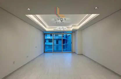 شقة - 2 غرف نوم - 4 حمامات للايجار في كريستال ريزيدنس - جزيرة جيوان - جزيرة اللؤلؤة - الدوحة