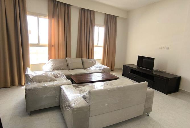 974165 - Property Image 2