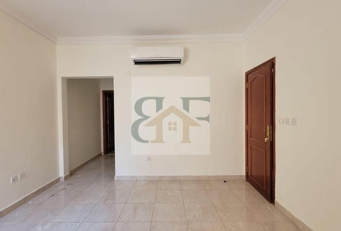 947388 - Property Image 2
