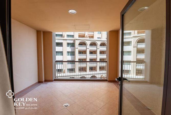 992869 - Property Image 2