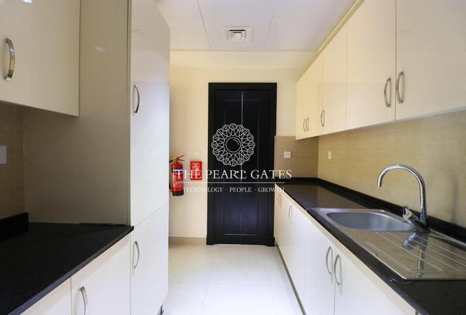 914777 - Property Image 3