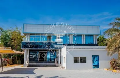 فيلا - استوديو - 4 حمامات للايجار في سلاطة الجديدة - سلاطة - الدوحة