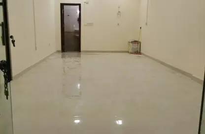 Shop - Studio - 2 Bathrooms for rent in Al Hilal - Al Hilal - Doha