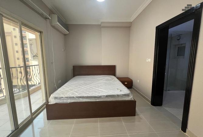 905830 - Property Image 3