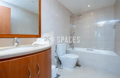 Apartment - 2 Bedrooms - 2 Bathrooms for sale in Viva East - Viva Bahriyah - The Pearl Island - Doha