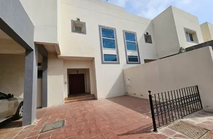 Compound - 3 Bedrooms - 3 Bathrooms for rent in Al Nasr Street - Al Nasr - Doha