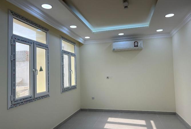 909363 - Property Image 3