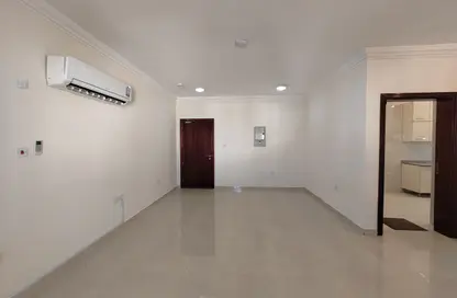 Apartment - 2 Bedrooms - 2 Bathrooms for rent in Old Airport Road - Old Airport Road - Doha
