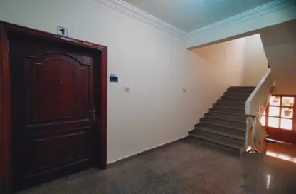 شقة - 2 غرف نوم - 2 حمامات للايجار في 35 بن عمران - فريج بن عمران - الدوحة