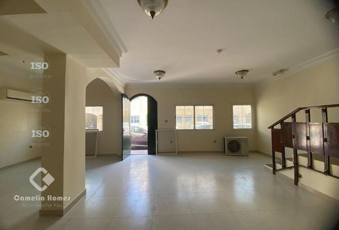 985828 - Property Main Image