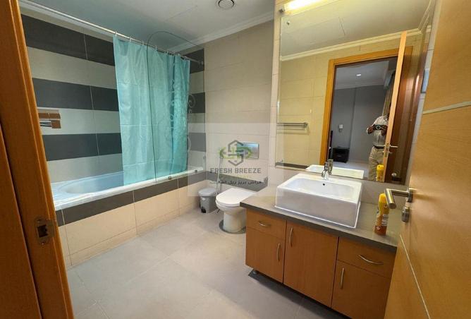 967031 - Property Image 2