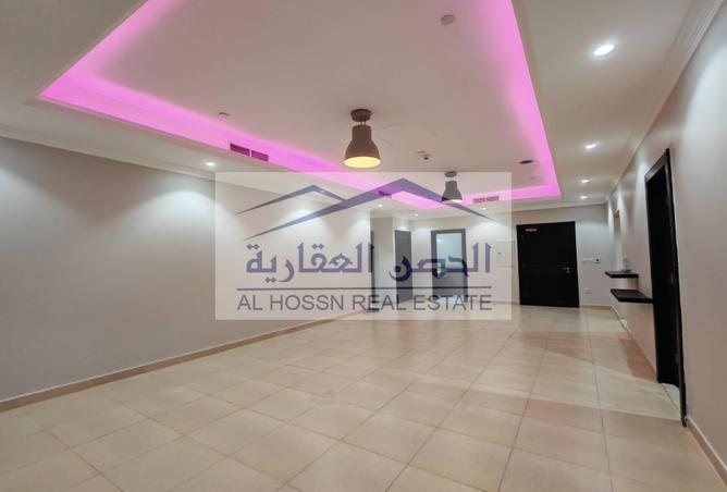 981269 - Property Image 2