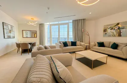 Apartment - 3 Bedrooms - 5 Bathrooms for rent in Floresta Gardens - Floresta Gardens - The Pearl Island - Doha
