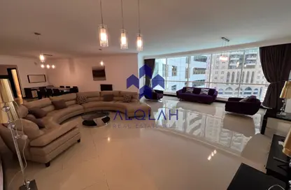 دوبلكس - 3 غرف نوم - 4 حمامات للايجار في الخليج الجنوبي - الخليج الغربي - الدوحة