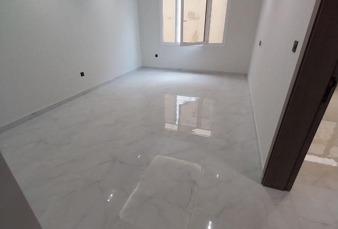 993649 - Property Image 3