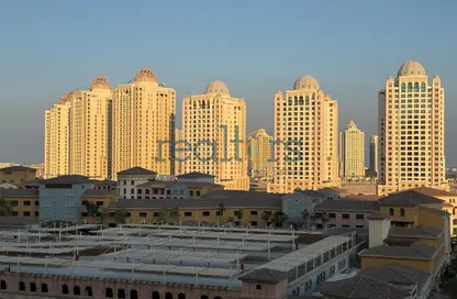 Apartment - 1 Bedroom - 2 Bathrooms for sale in West Porto Drive - Porto Arabia - The Pearl Island - Doha