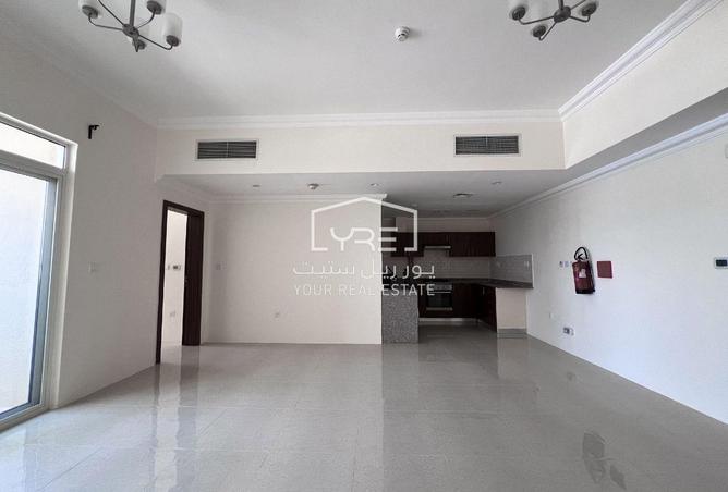 914389 - Property Main Image