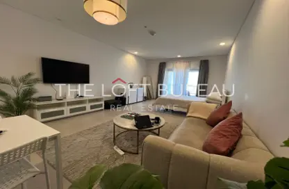 Apartment - Studio - 1 Bathroom for sale in Viva West - Viva Bahriyah - The Pearl Island - Doha