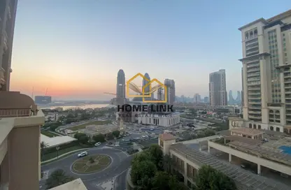 Apartment - 1 Bedroom - 2 Bathrooms for rent in Porto Arabia - The Pearl Island - Doha