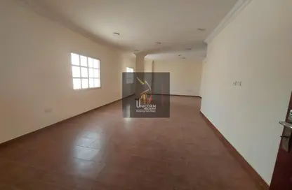 Staff Accommodation - Studio - 3 Bathrooms for rent in Najma 28 - Ibn Dirhem Street - Najma - Doha