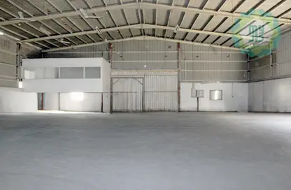 Warehouse - Studio - 2 Bathrooms for rent in Industrial Area - Industrial Area - Doha
