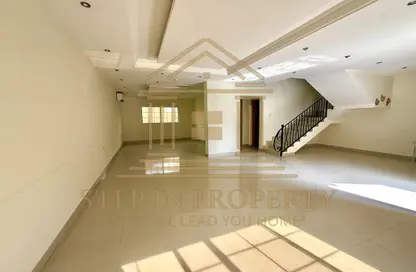 مجمع سكني - 4 غرف نوم - 4 حمامات للايجار في شارع الوعب - الوعب - الدوحة