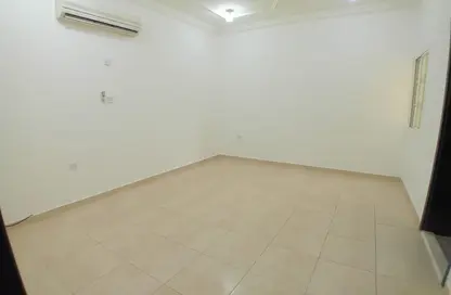 Apartment - 1 Bedroom - 1 Bathroom for rent in Osama Bin Zaid Street - Al Aziziyah - Doha Apartment - 1 Bedroom - 1 Bathroom for rent in Osama Bin Zaid Street - Al Aziziyah - Doha