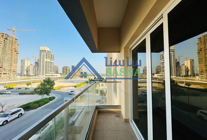 954727 - Property Image 2