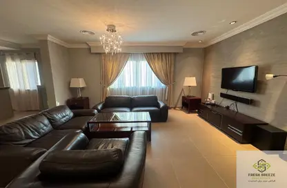 Apartment - 1 Bedroom - 2 Bathrooms for rent in Al Sadd Road - Al Sadd - Doha