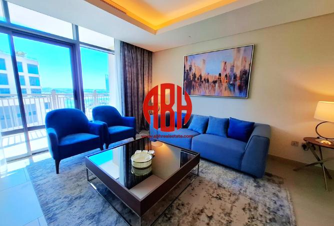 990762 - Property Image 2