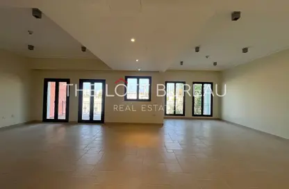 Townhouse - 2 Bedrooms - 3 Bathrooms for sale in Venezia - Qanat Quartier - The Pearl Island - Doha