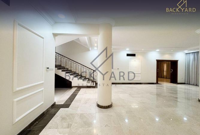 953544 - Property Image 2