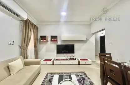 Living Room image for: Apartment - 2 Bedrooms - 2 Bathrooms for rent in Najma - Doha, Image 1